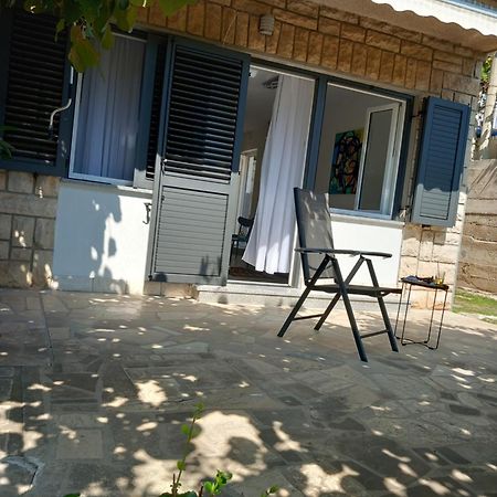 Apartments Viktorija プーラ エクステリア 写真