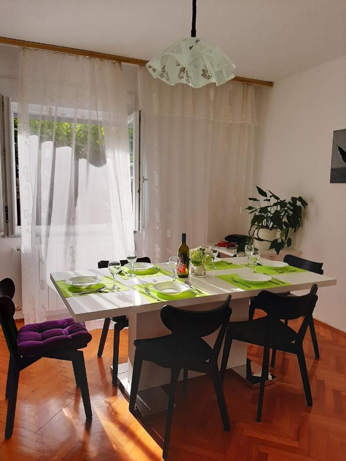 Apartments Viktorija プーラ エクステリア 写真