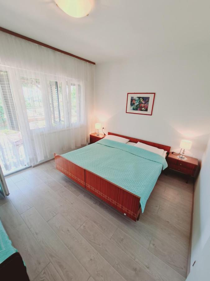 Apartments Viktorija プーラ エクステリア 写真