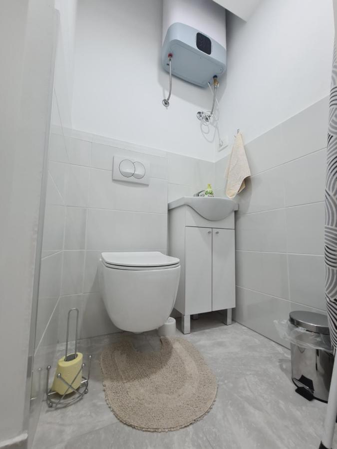 Apartments Viktorija プーラ エクステリア 写真